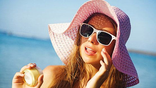 Αντιμετωπίστε Θερμοπληξία, Ηλίαση και Αφυδάτωση - Blog Sexy Εσώρουχα - E-string.gr