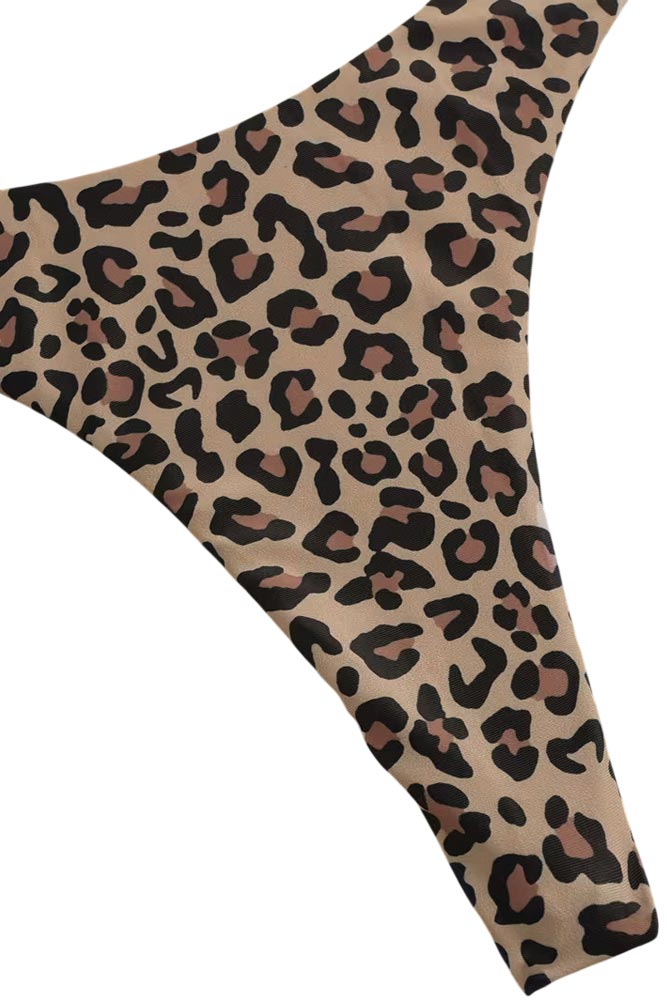 Λεοπάρ brazilian bikini bottom κοντινή λήψη