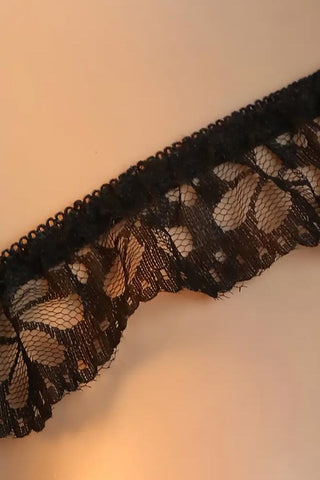 Στρινγκ με Πέρλες & Δαντέλα Μαύρο – Sexy Εσώρουχο με Τριαντάφυλλο λεπτομέρειες